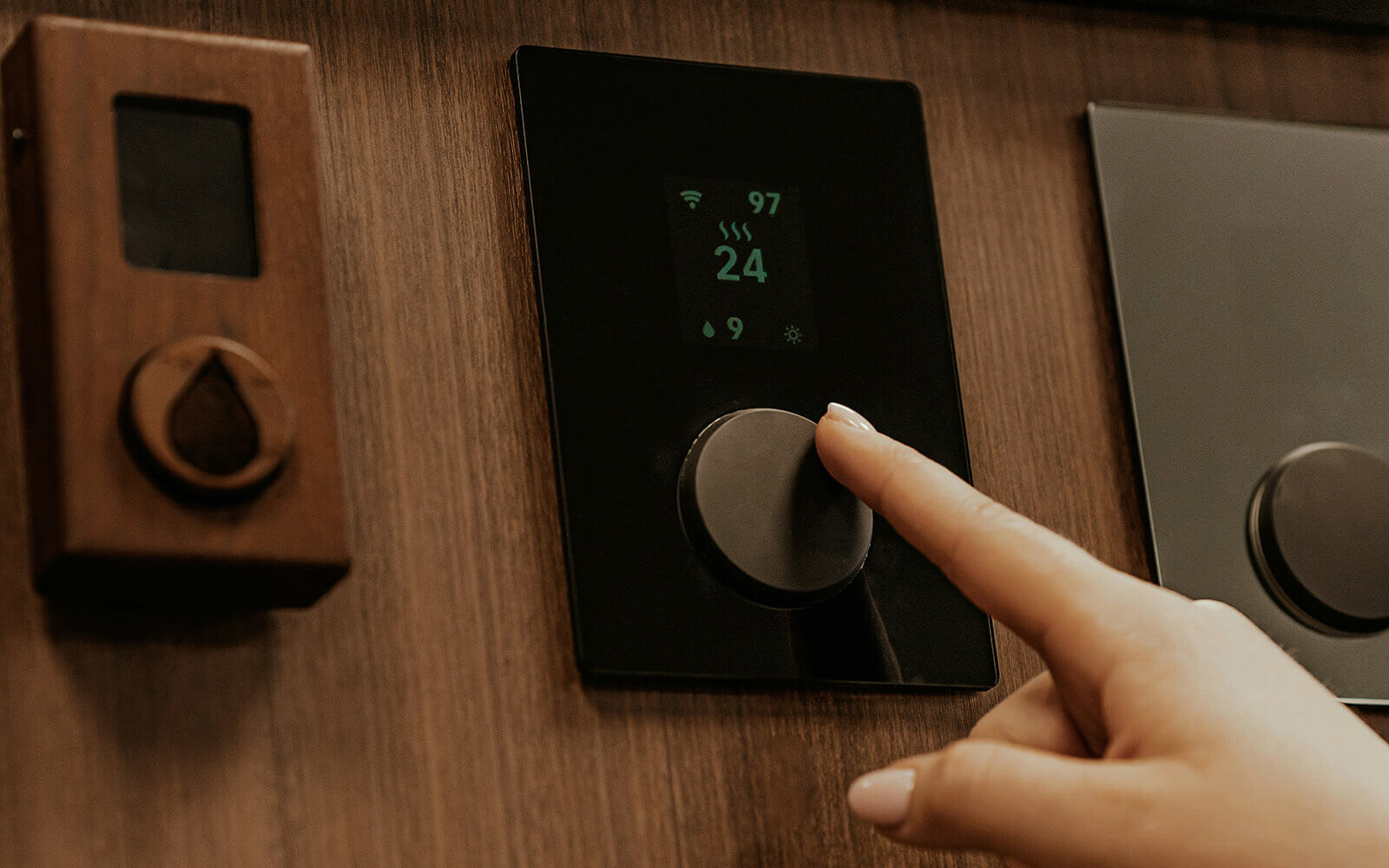 Smart Home Systems Key Technologies and How to Prototype Them - 1