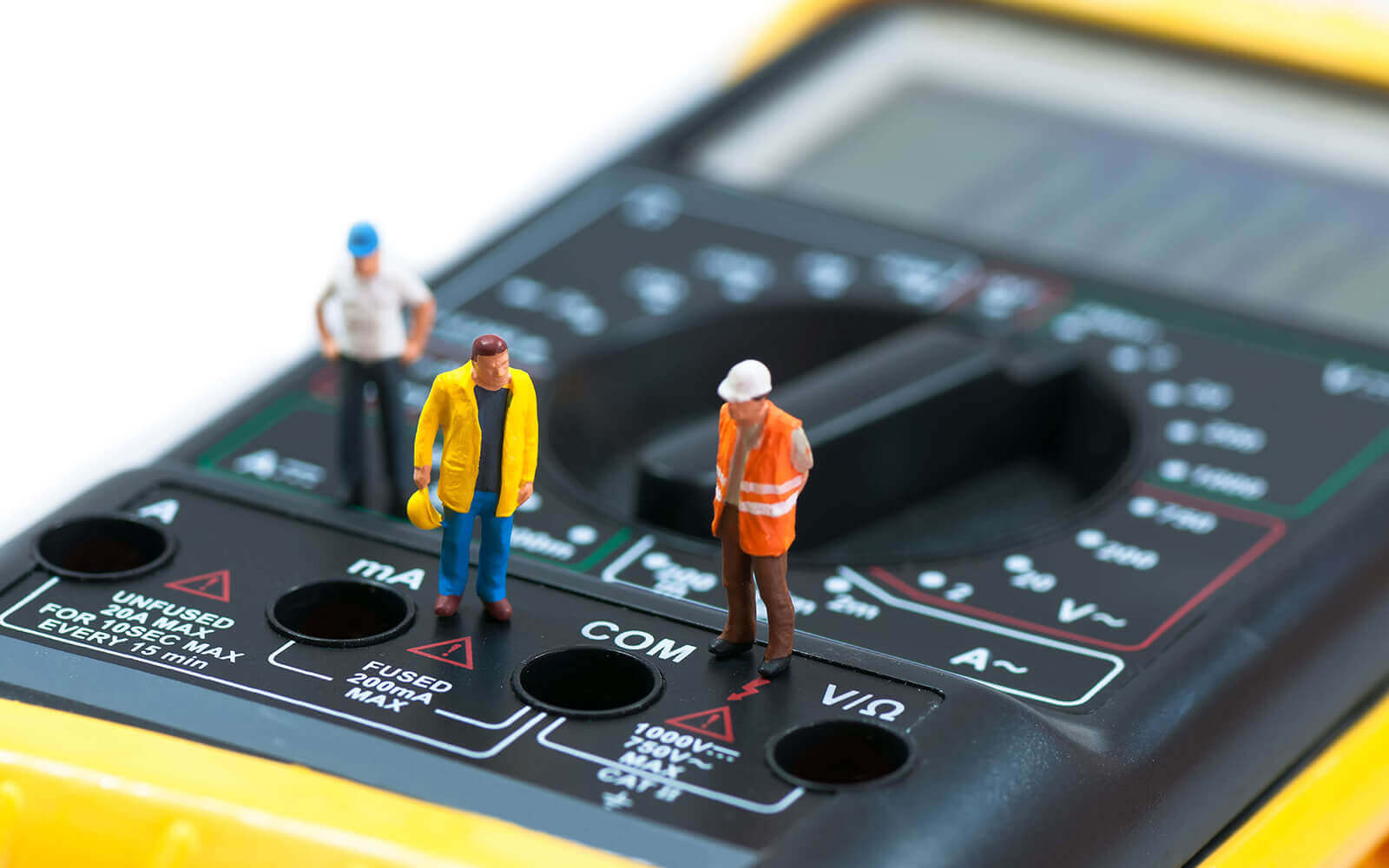 Understanding the Function of an Ammeter - 2