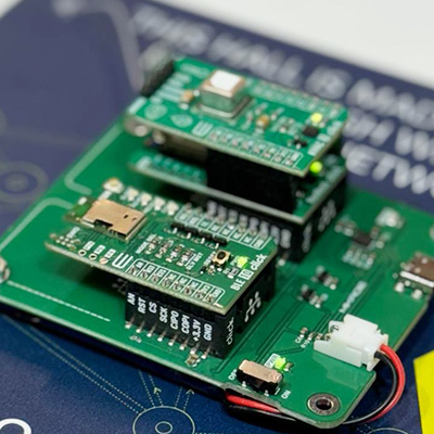BLE 10 Click scans its surroundings and gathers data on the number of nearby devices